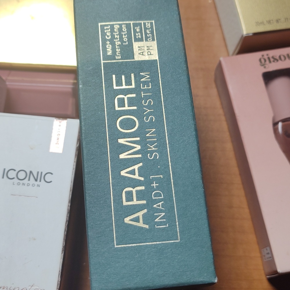 Aramore skin system